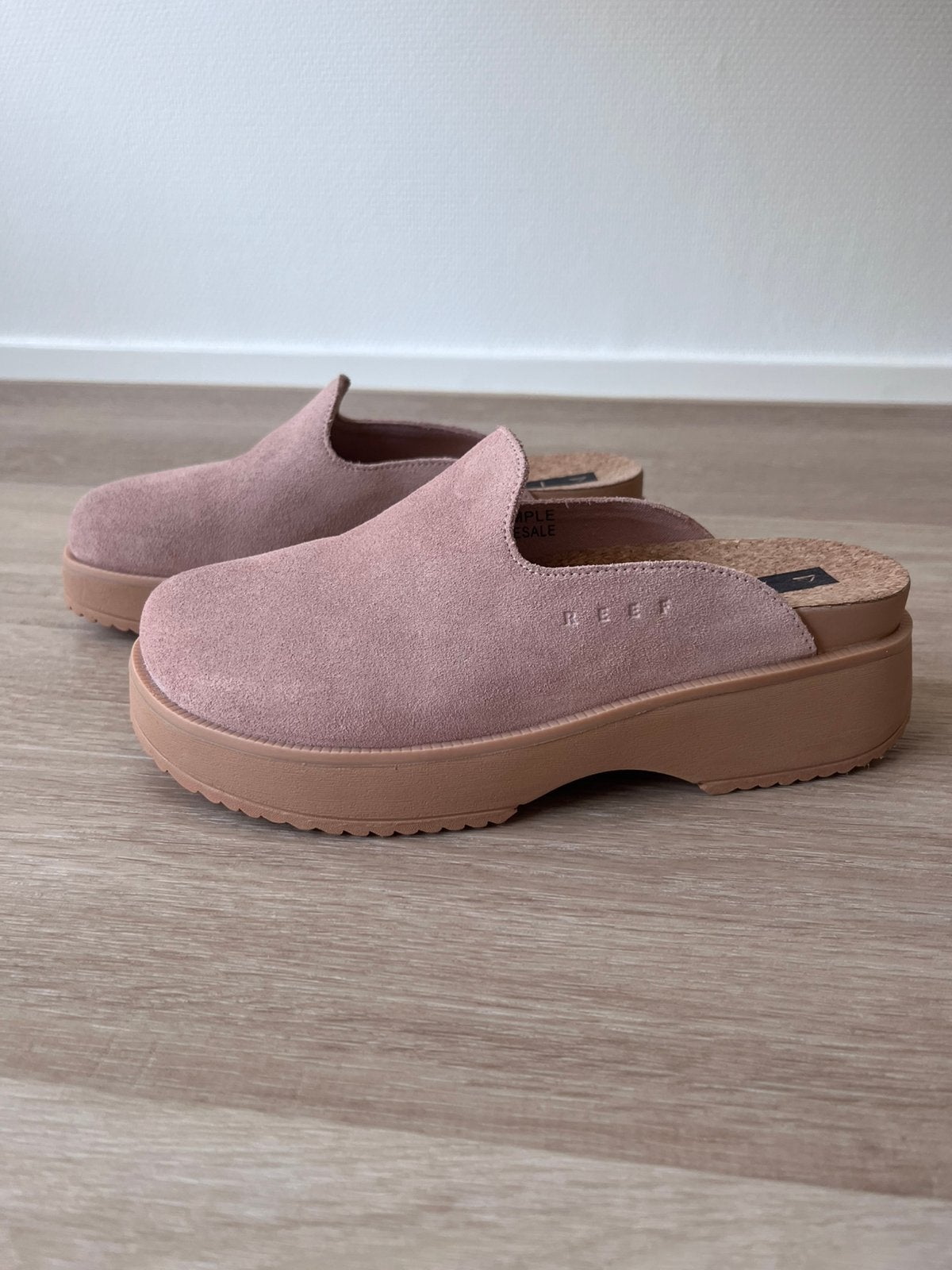 Clogs Reef sandalen / slippers / klompjes / nieuw leer roze, Ophalen of Verzenden, Nieuw, Roze