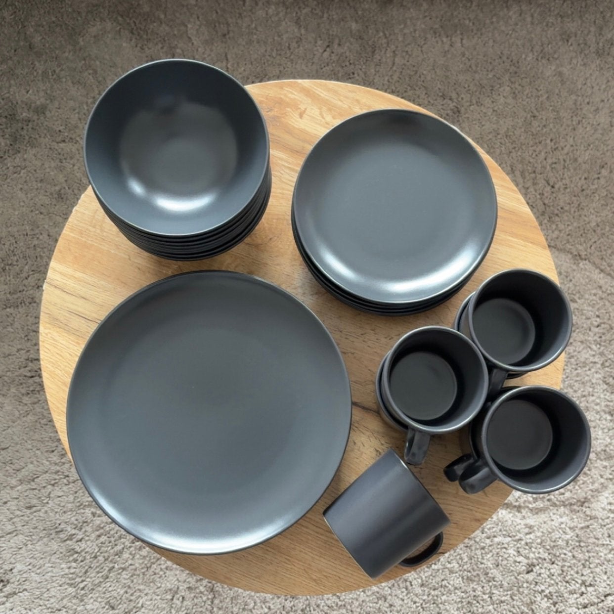 IKEA servies mat donkergrijs, Huis en Inrichting, Ophalen of Verzenden, Zo goed als nieuw