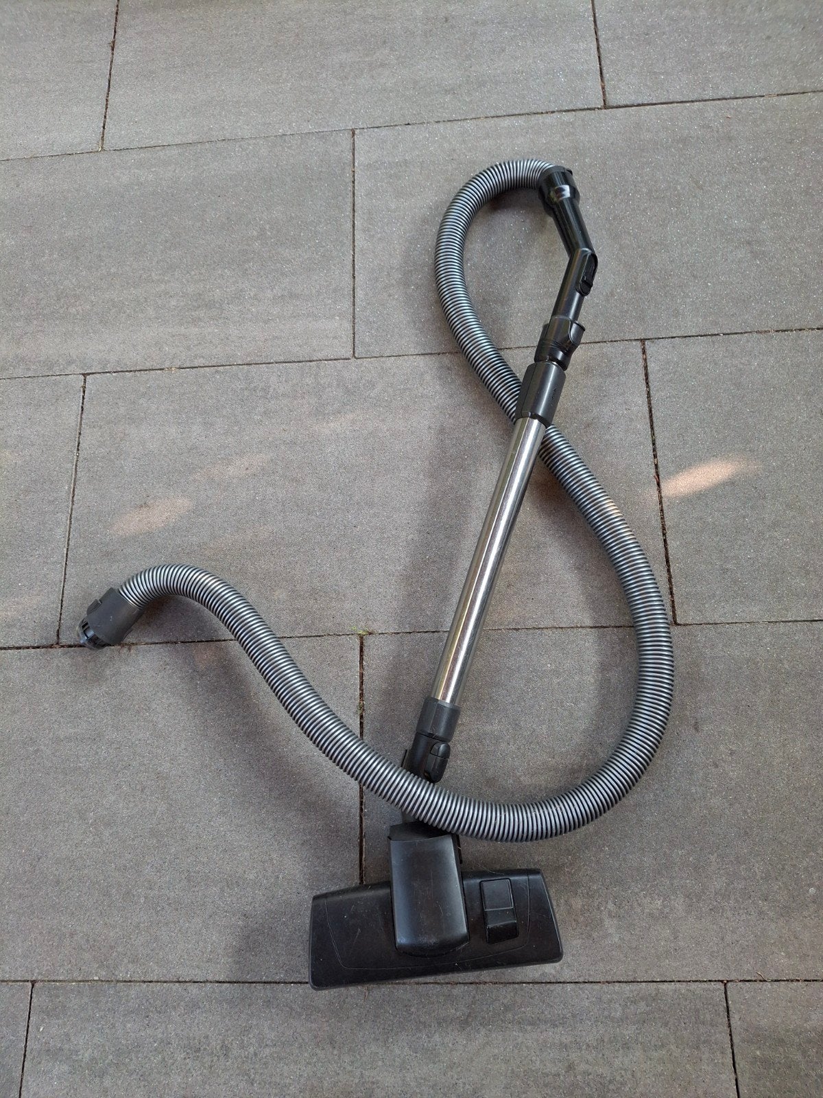 Stofzuigerslang met voet voor Miele C3), Witgoed en Apparatuur, Inclusief accessoires, Gebruikt, Ophalen of Verzenden, Miele