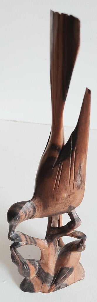 Hand gestoken coromandel houten vogel met 2 jonge, Antiek en Kunst, Ophalen of Verzenden, Hout, Houtsnijwerk