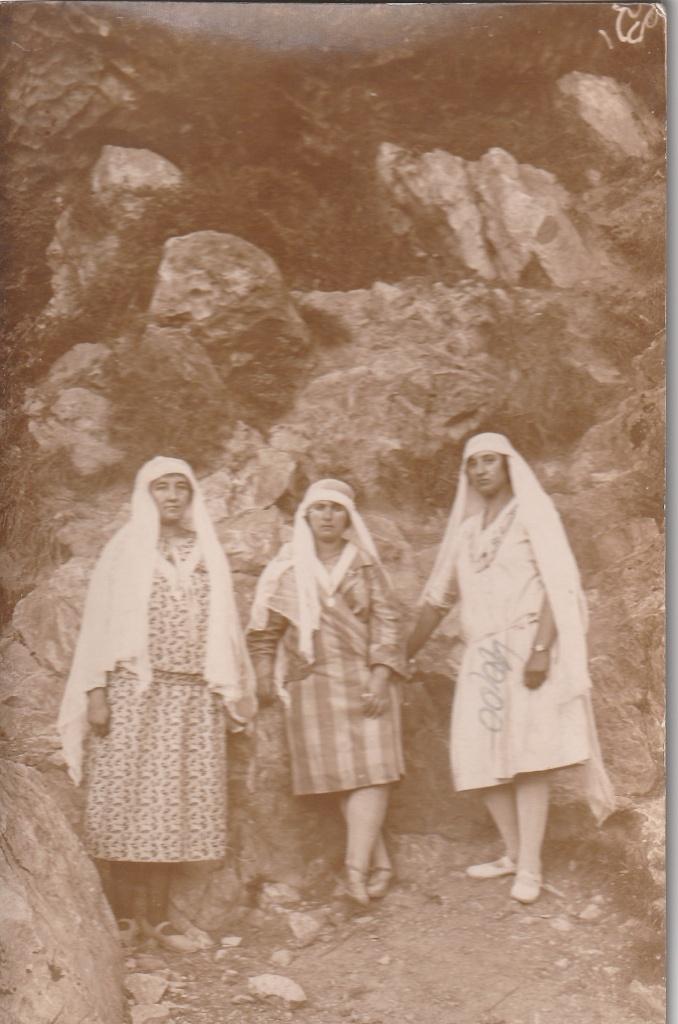 fotokaart  -  dames, Verzenden, Voor 1940