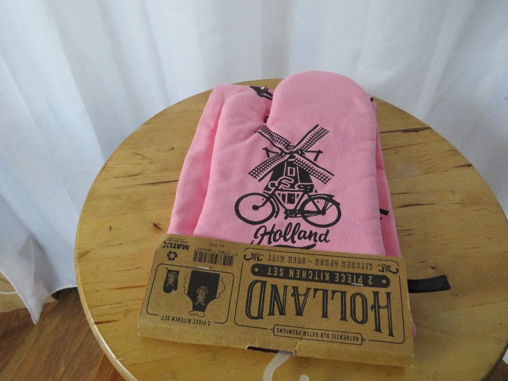 nieuw roze holland toeristen set schort ovenwant molen fiets, Ophalen of Verzenden, Nieuw, Roze, Schort