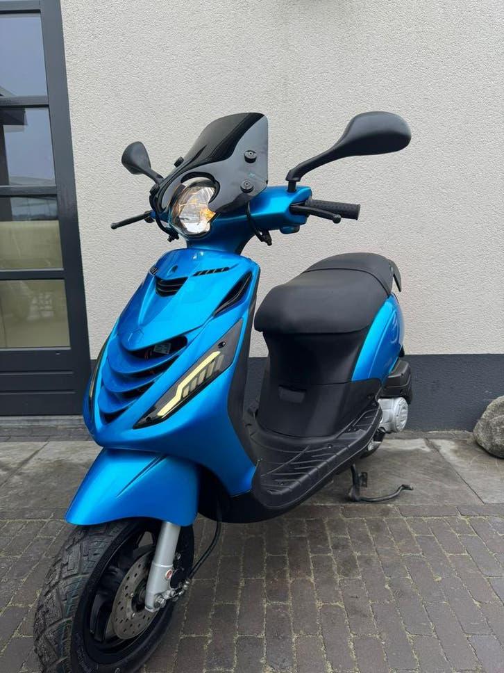 ??Piaggio zip 4 takt 50cc Brom 3886 kilometer nieuwstaat??