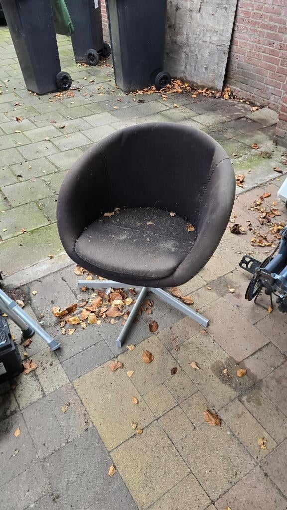 Kuipstoel (GRATIS), Huis en Inrichting, Stoelen, Ophalen, Gebruikt, Zwart, Eén