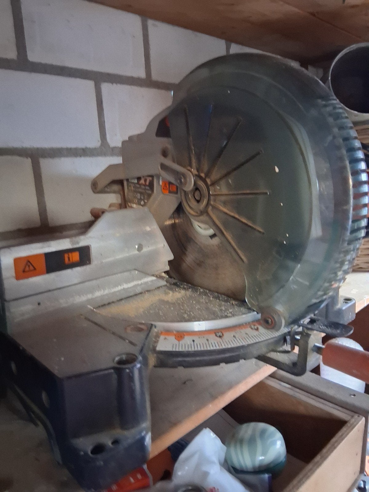 Black & Decker Afkortzaag - Krachtig en Betrouwbaar, Ophalen of Verzenden, Gebruikt, Afkortzaag, Black & Decker