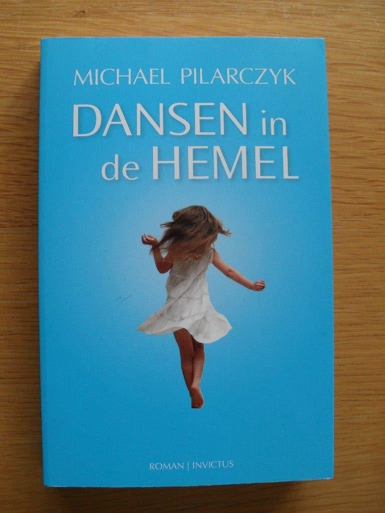 Dansen in de hemel van Michael Pilarczyk, Boeken, Ophalen of Verzenden, Gelezen