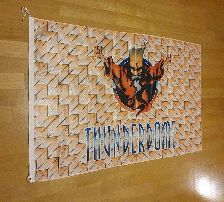 Thunderdome vlag - 96x148cm - Goede staat, Ophalen of Verzenden, Gebruikt, Overige typen