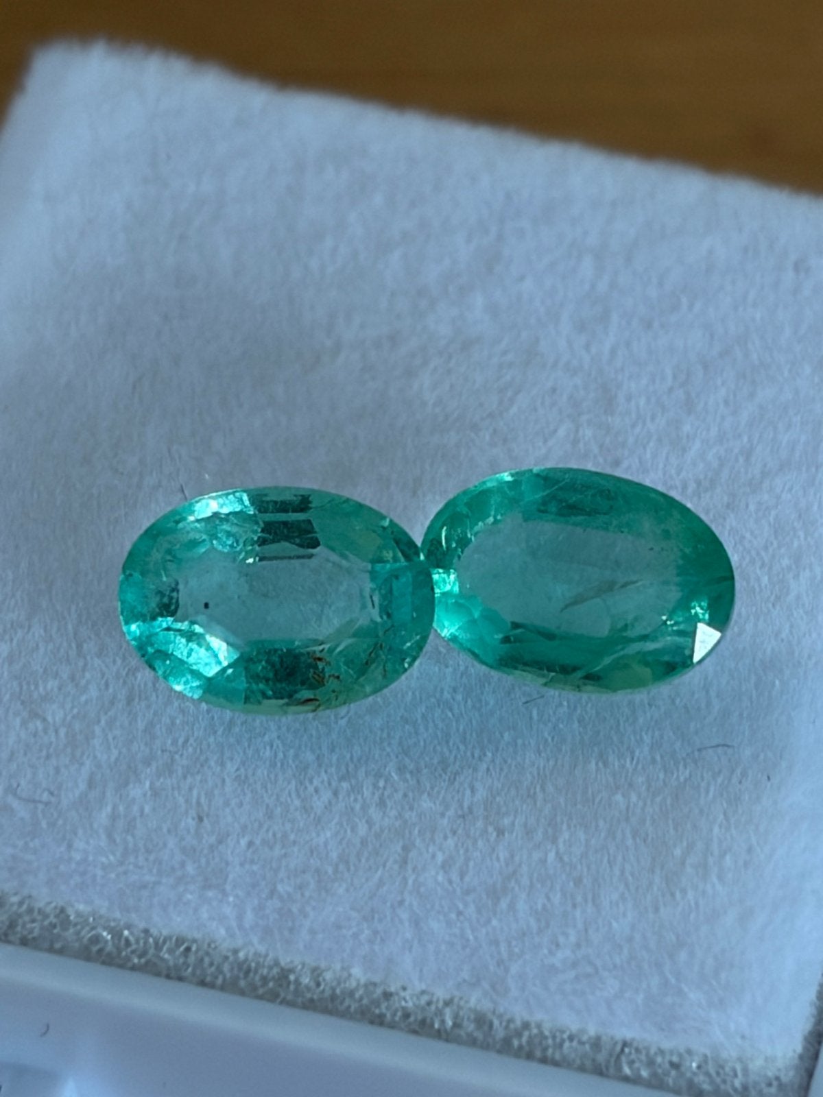 Natuurlijke Smaragd Paar Ovaal Geslepen 6x4 mm, Ophalen of Verzenden, Nieuw