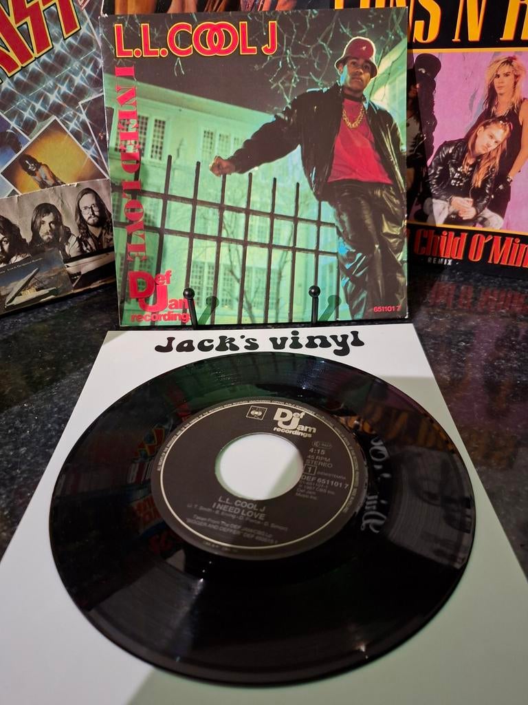 LL Cool J - I Need Love 7 inch vinyl single  1987, Ophalen of Verzenden, Zo goed als nieuw, Overige formaten