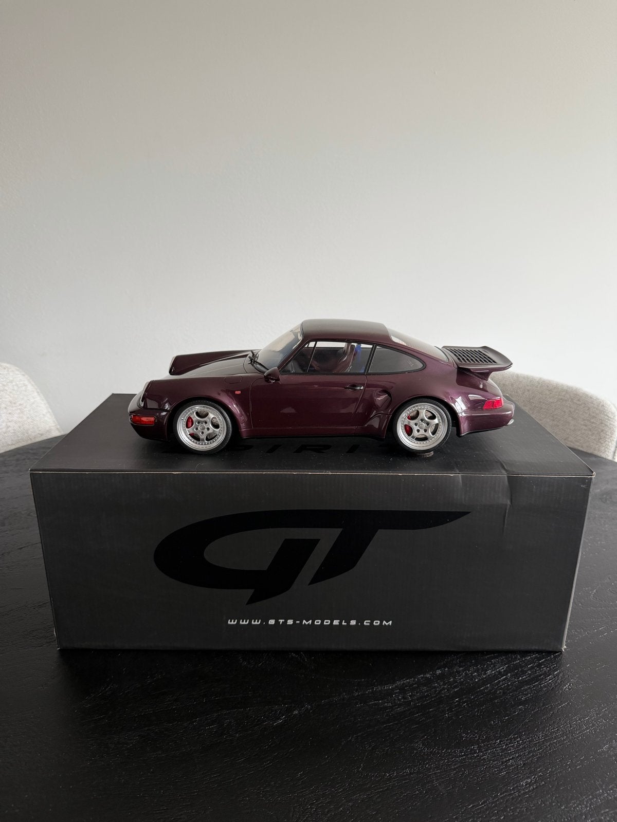 GT Spirit Porsche 911 (964) Turbo S 1994 - 1:12, Ophalen of Verzenden, Zo goed als nieuw, Auto