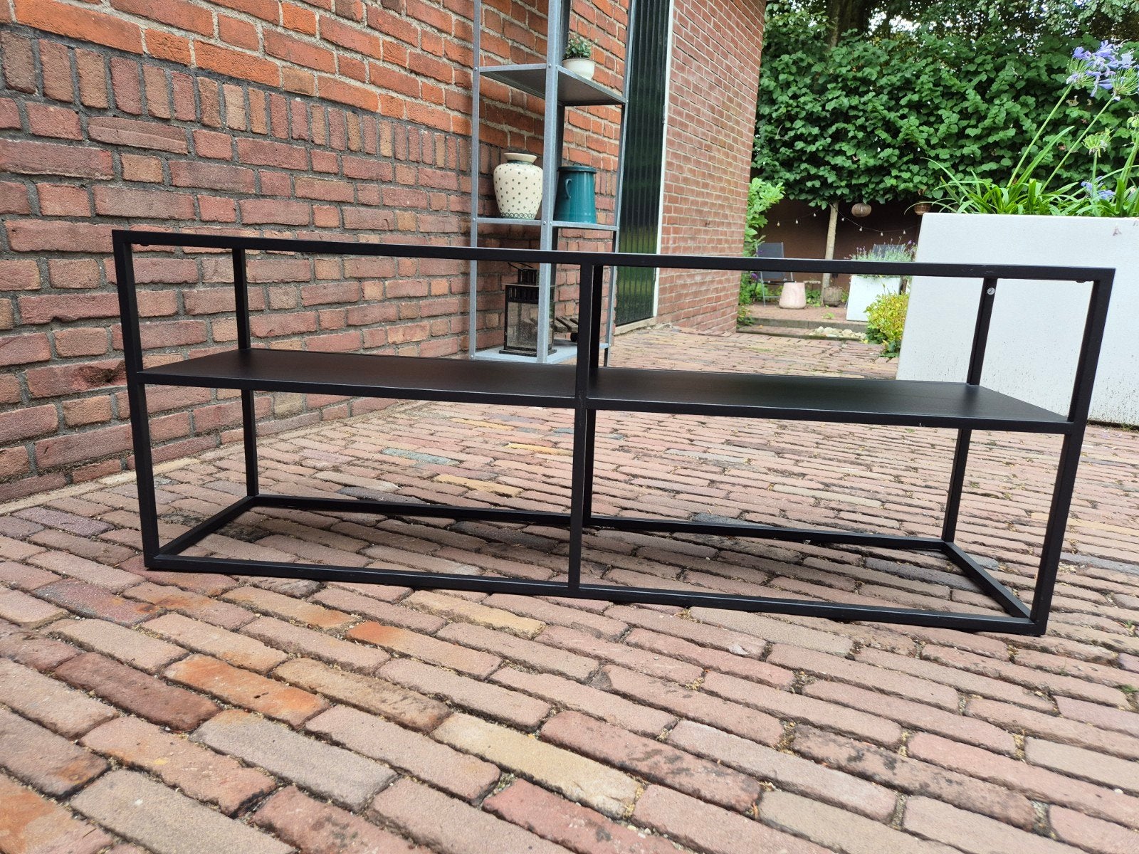 Zwart tv-meubel staal / industrieel / 120x30x46 cm, Huis en Inrichting, Kasten | Televisiemeubels, Ophalen, Gebruikt, 100 tot 150 cm