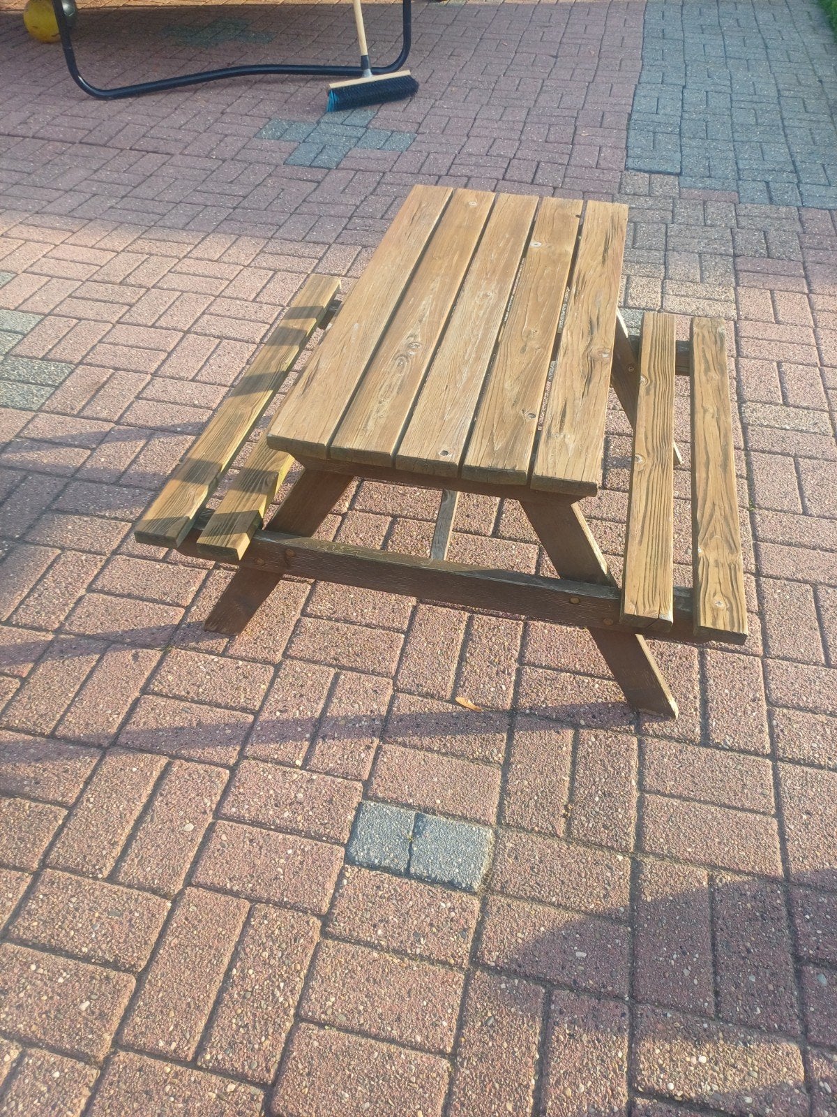 Kinder picknick tafel, Tuin en Terras, Gebruikt, Rechthoekig, Hout, Ophalen