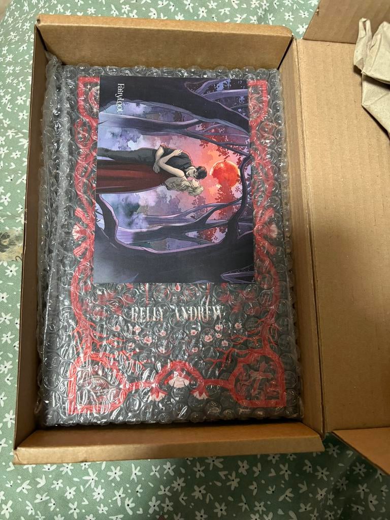 The gravewood - kelly andrew (fairyloot), Ophalen of Verzenden, Zo goed als nieuw