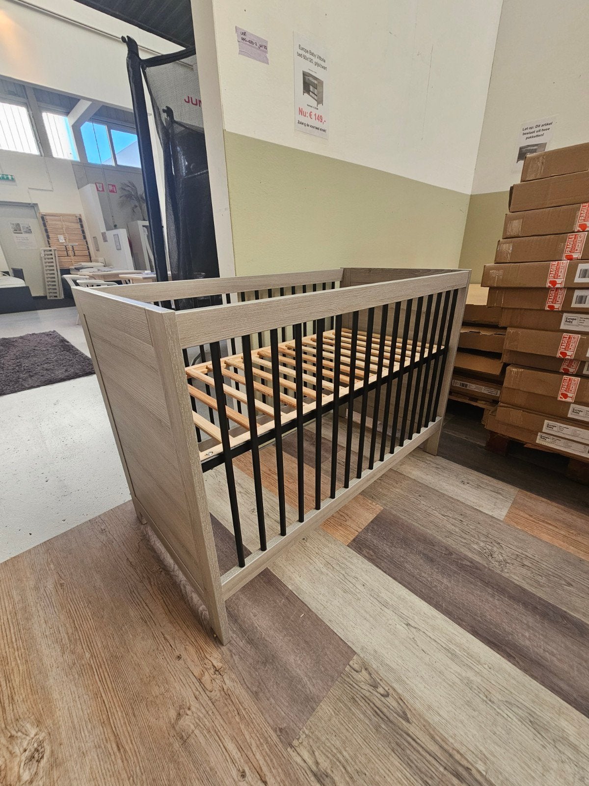 Europe Baby Vittoria 60x120, grijs/zwart, nieuw in doos, Ophalen, Nieuw, Ledikant