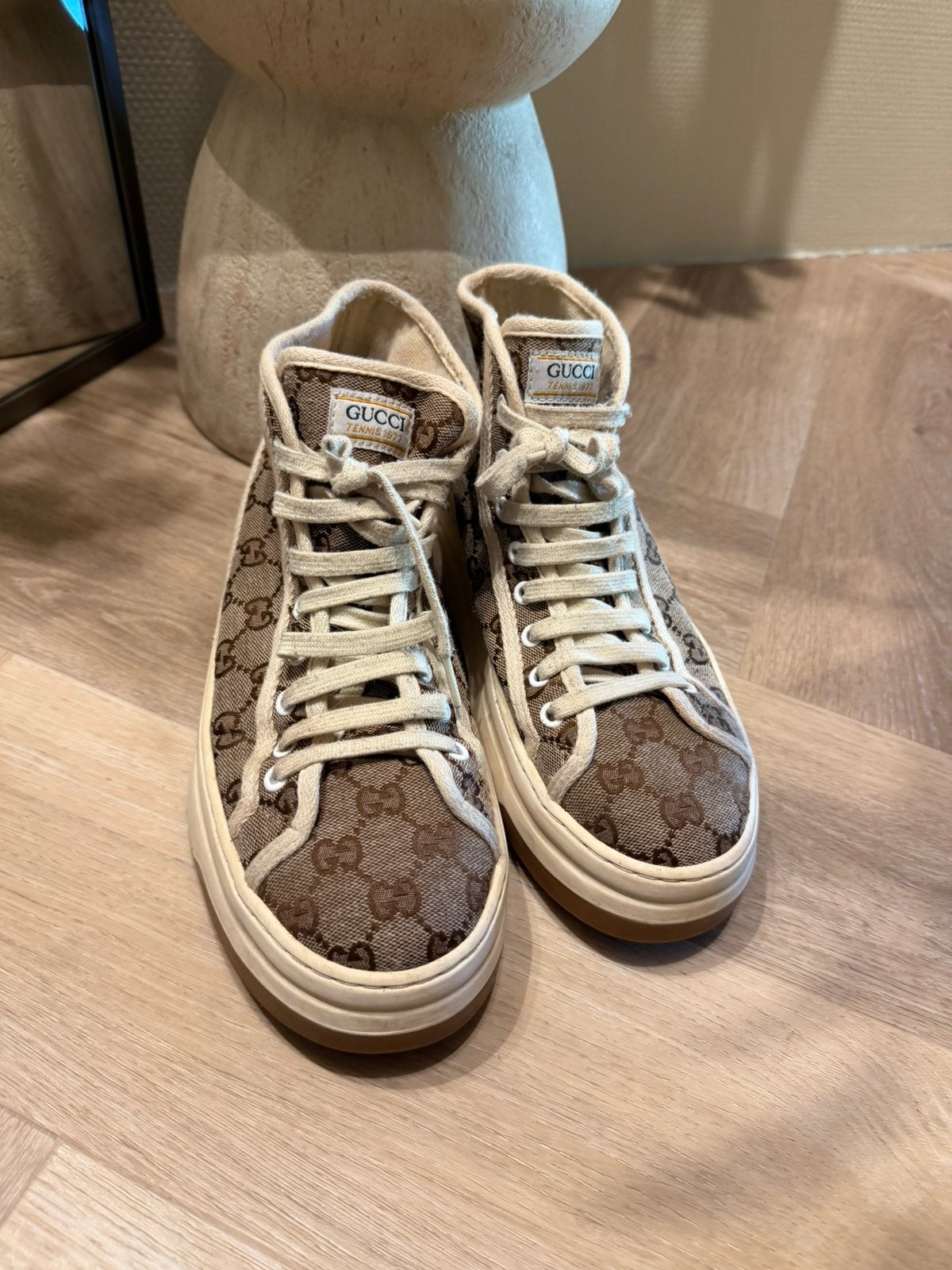Gucci schoenen, Ophalen of Verzenden, Zo goed als nieuw, Jongen, Schoenen