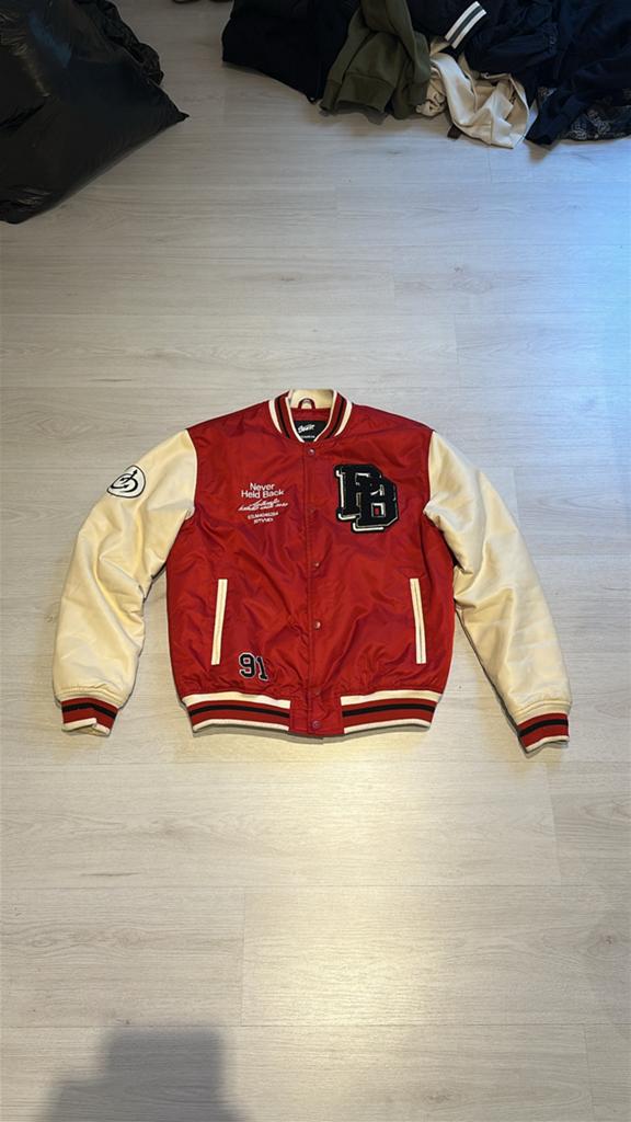 Bomberjacks, Ophalen of Verzenden, Zo goed als nieuw, Maat 48/50 (M), Rood