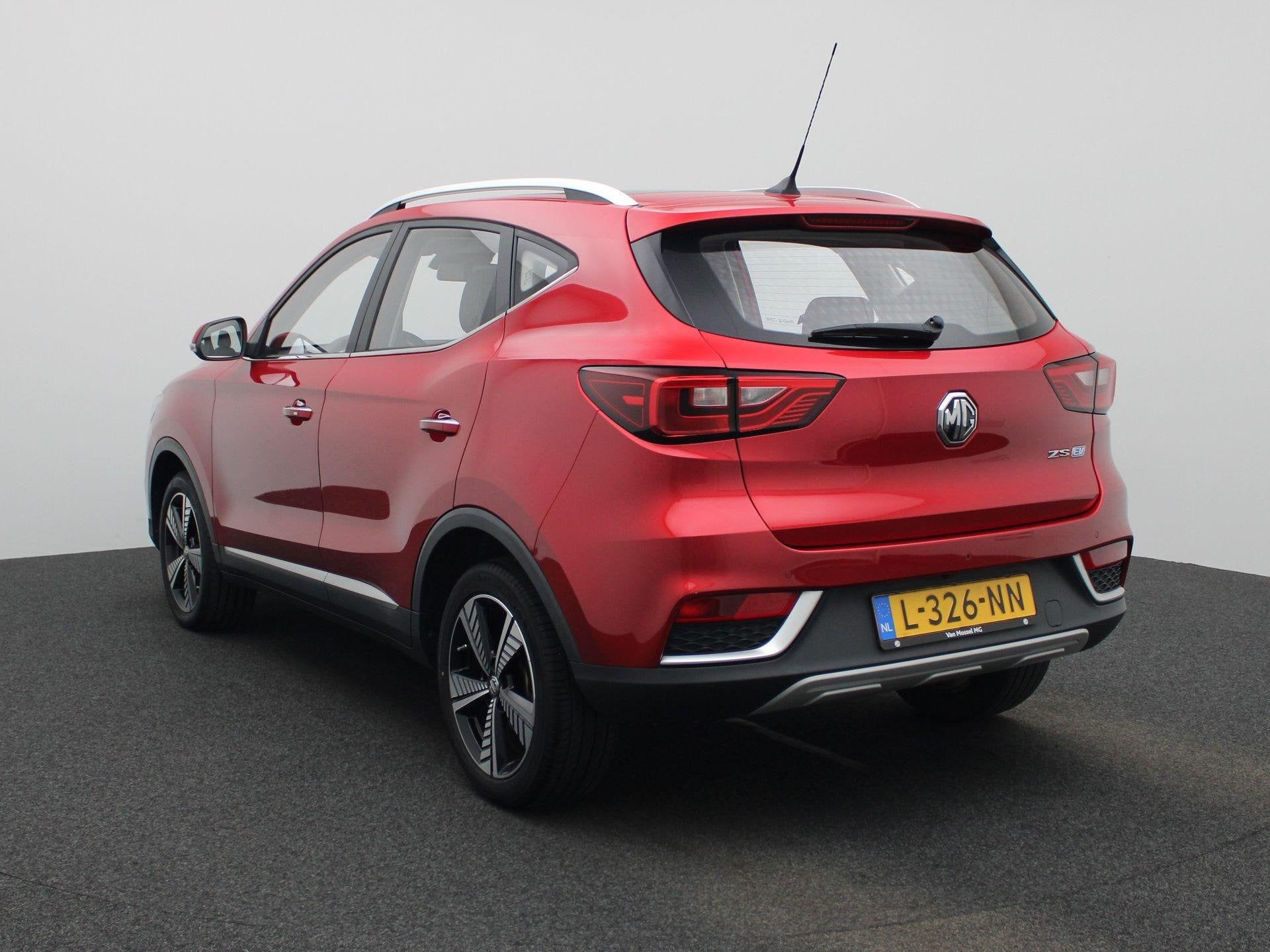 MG ZS EV Luxury 45 kWh | Panoramadak | Leder | Apple Carplay, Auto's, MG, Gebruikt, 143 pk, ZS, 1507 kg