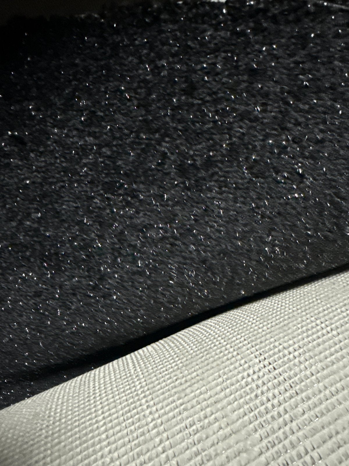 Coupon zwart tapijt met glitters 12x4m - Direct meenemen, Ophalen, Zwart, Nieuw, 200 cm of meer