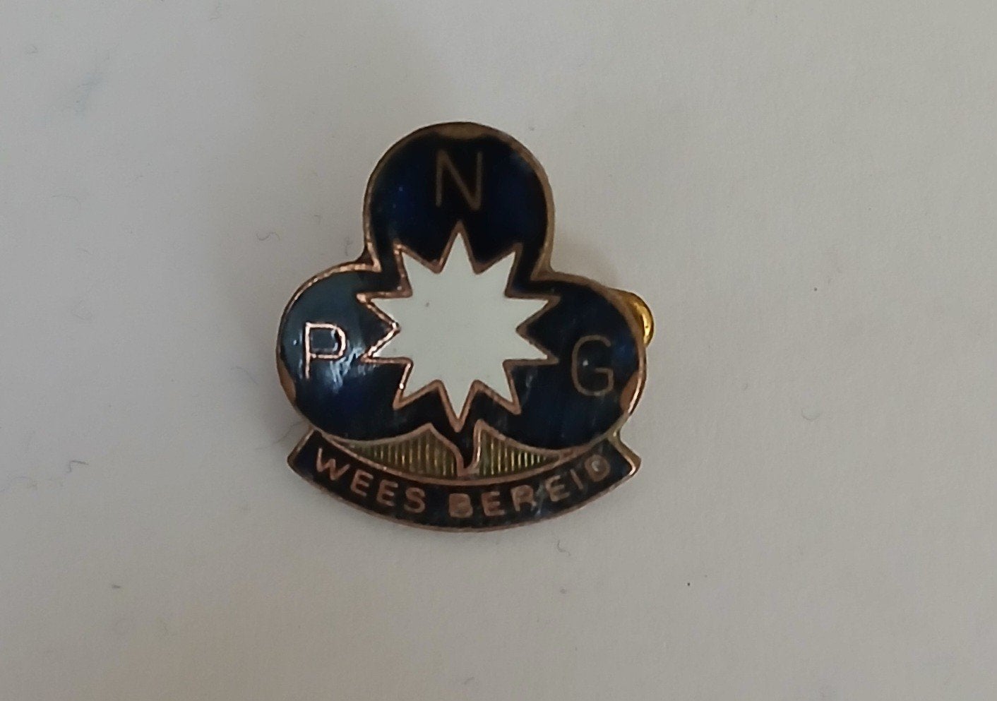Broche Scounting Padvindersgilde Wees Bereid, Ophalen of Verzenden, Zo goed als nieuw, Embleem, Speld of Insigne