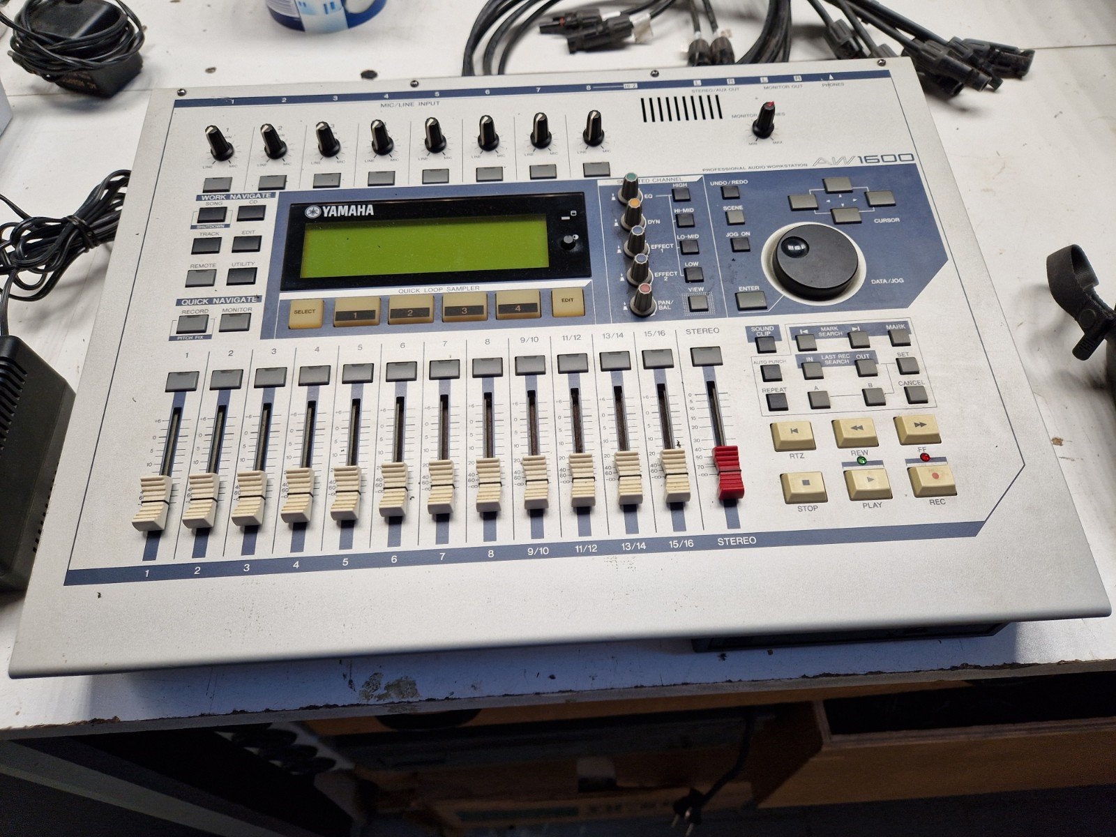 Yamaha AW1600 Digitale Audio Workstation, Ophalen, Gebruikt, 10 tot 20 kanalen, Microfooningang