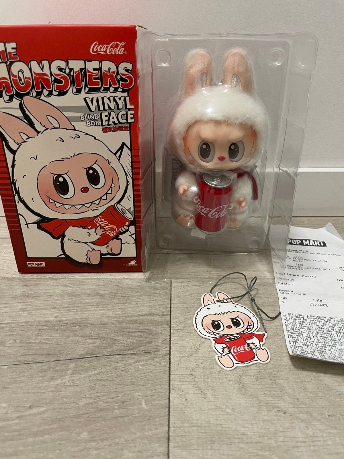 Pop mart Labubu The Monsters Coca ‘Cola, Verzamelen, Ophalen of Verzenden, Nieuw