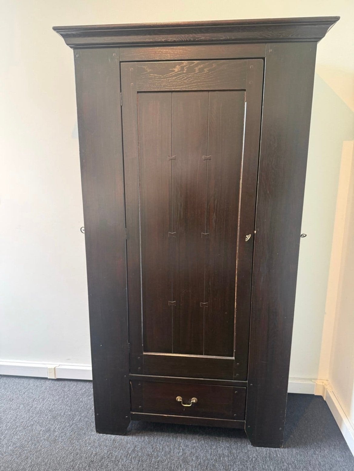 Donkerbruine houten kast met lade en planken, Ophalen, Gebruikt