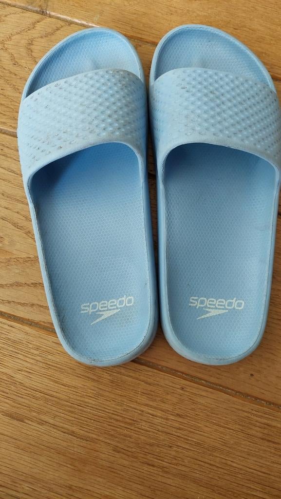 Speedo slippers maat 38 - Lichtblauw, Slippers, Blauw, Zo goed als nieuw, Speedo