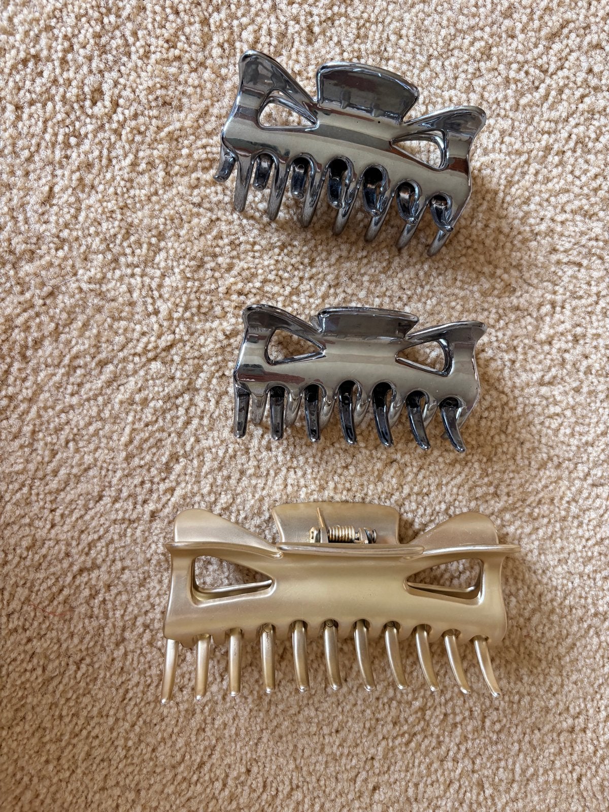 Set van 3 nieuwe haarclips - zilver en goudkleurig, Ophalen of Verzenden, Nieuw, Haarspeld