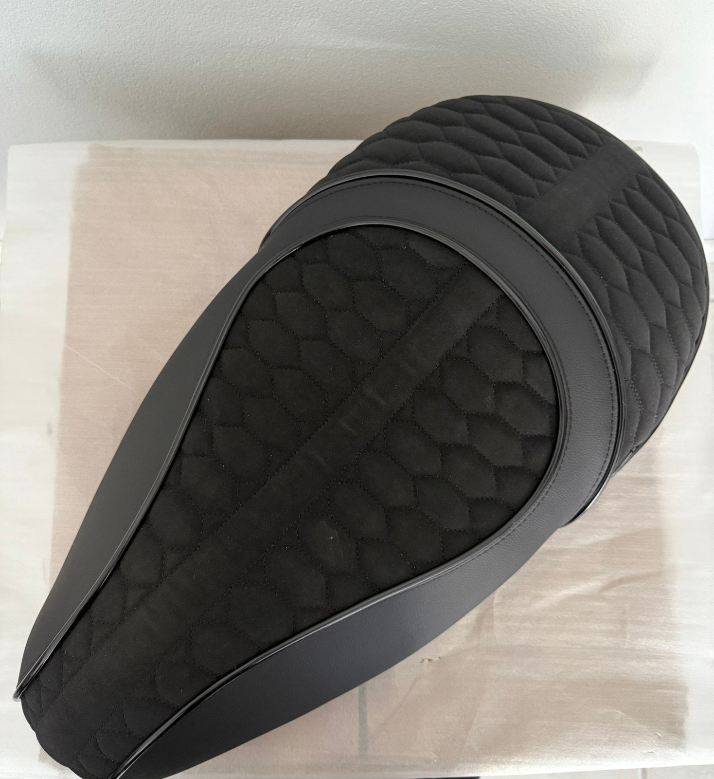 Vespa sprint duo mono zadel zwart nieuw in verpakking, Motoren, Ophalen of Verzenden