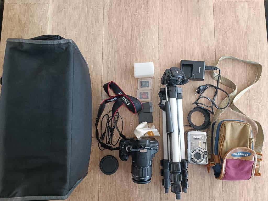 Complete Canon digitale camera set met statief en tas, Audio, Tv en Foto, Fotocamera's Digitaal, Ophalen of Verzenden, Gebruikt
