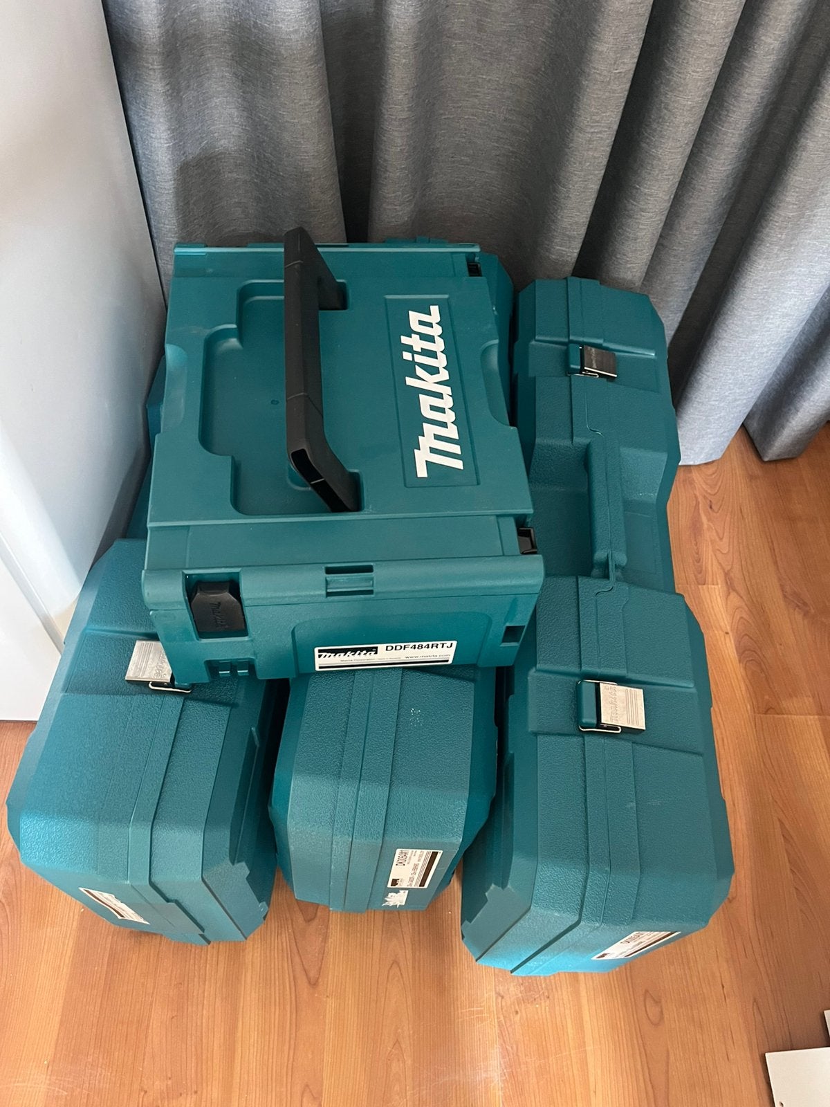 Makita koffers, Ophalen, Zo goed als nieuw
