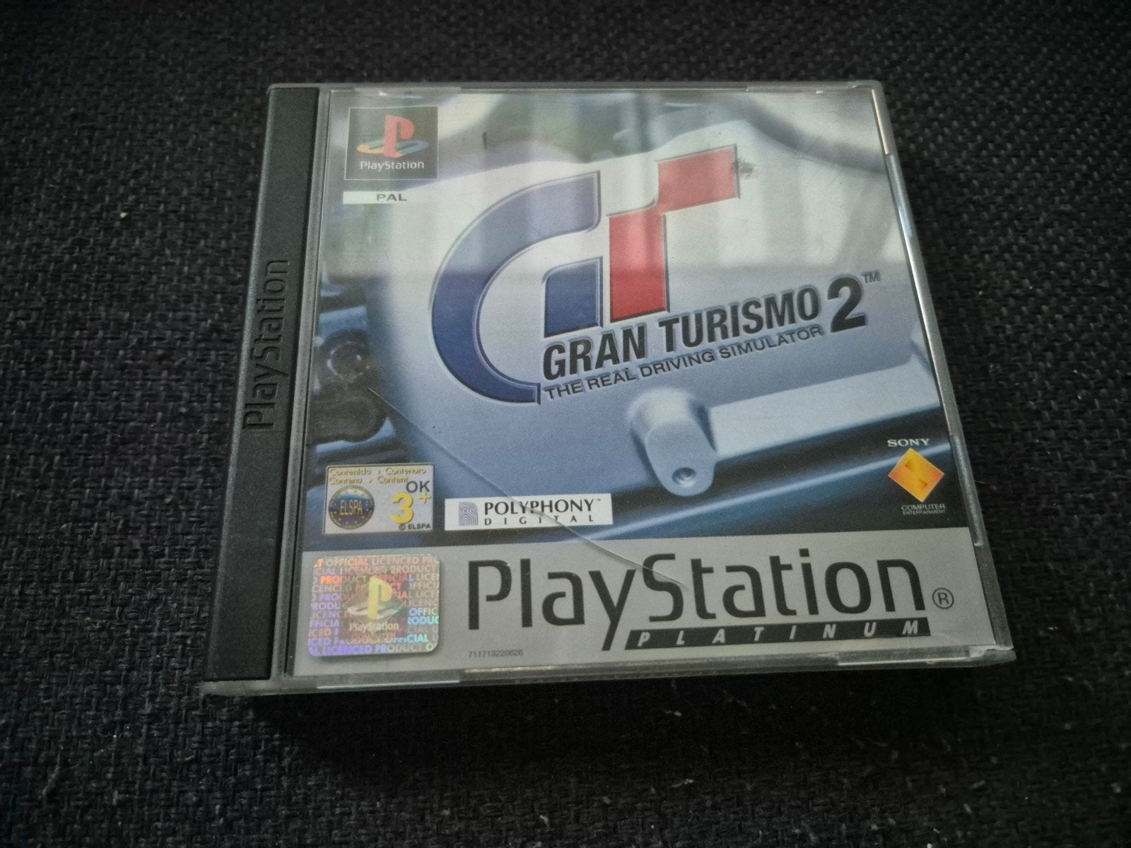 Gran Turismo 2 (Platinum) voor PlayStation 1, Gebruikt, 1 speler, Racen en Vliegen, Eén computer