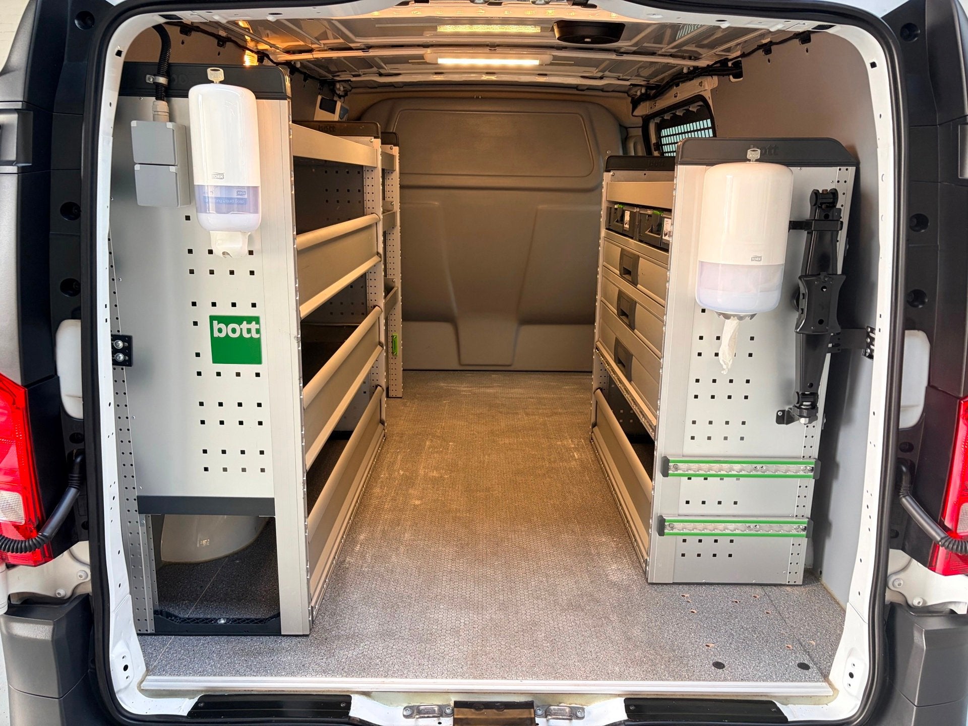 Mercedes-Benz EVito Elektrisch Servicewagen Automaat Lang 66, Auto's, Dealer onderhouden, Stof, Gebruikt, Met garantie (alle)