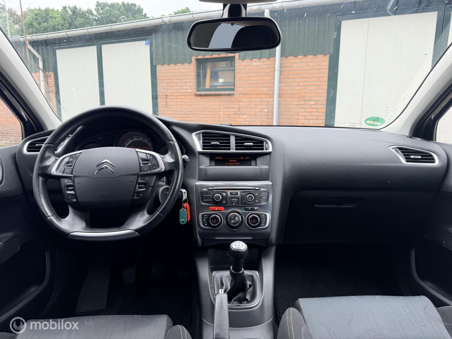 Citroen C4 1.4 VTi Attraction NAP/APK/CRUISE/TREKHAAK, Auto's, Euro 5, Gebruikt, Origineel Nederlands, Handgeschakeld