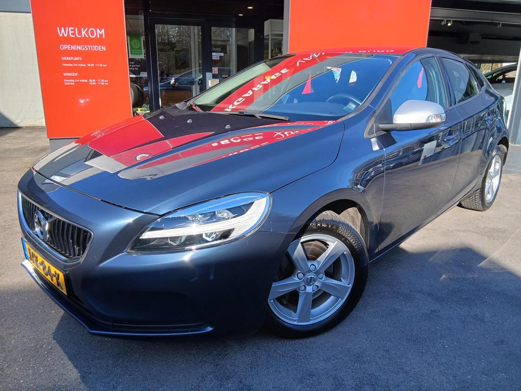 Volvo V40 2.0 T2 Momentum NIEUWE APK, Nieuwe Remblokken! RIJ, Voorwielaandrijving, 12 maanden, Stof, Gebruikt