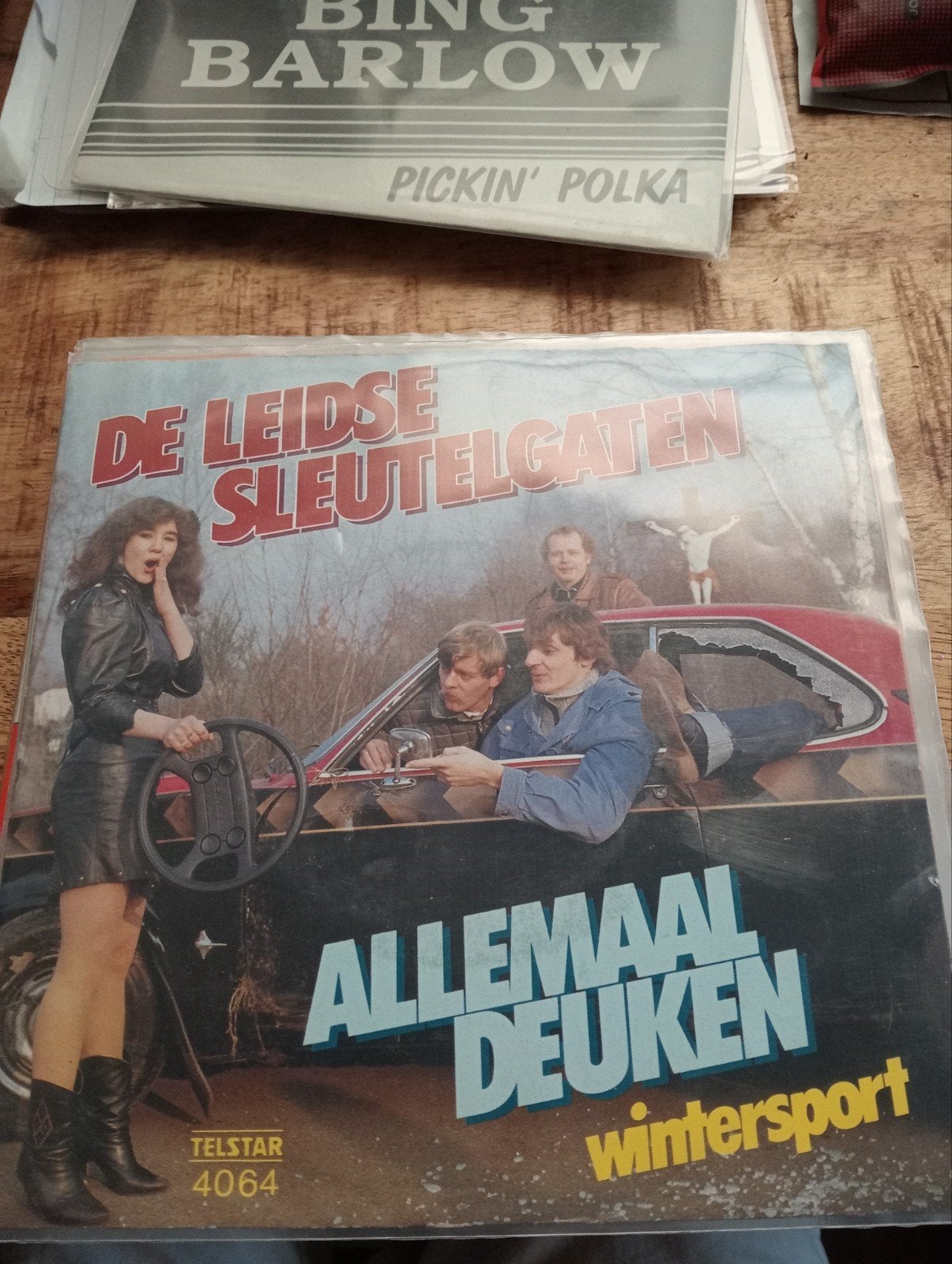 De Leidse sleutelgaten - allemaal deuken, Ophalen of Verzenden, Zo goed als nieuw, Overige formaten, Levenslied of Smartlap