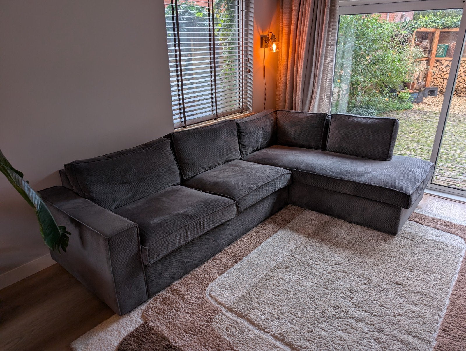 WOOOD Hoekbank Thomas Donkergrijs Ribstof (Rechts) – 283x197, Ophalen, 250 tot 300 cm, Gebruikt, 100 tot 125 cm
