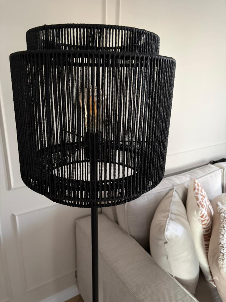 Zwarte rotan vloerlamp - staande lamp, Ophalen, Zo goed als nieuw, Overige materialen, 150 tot 200 cm