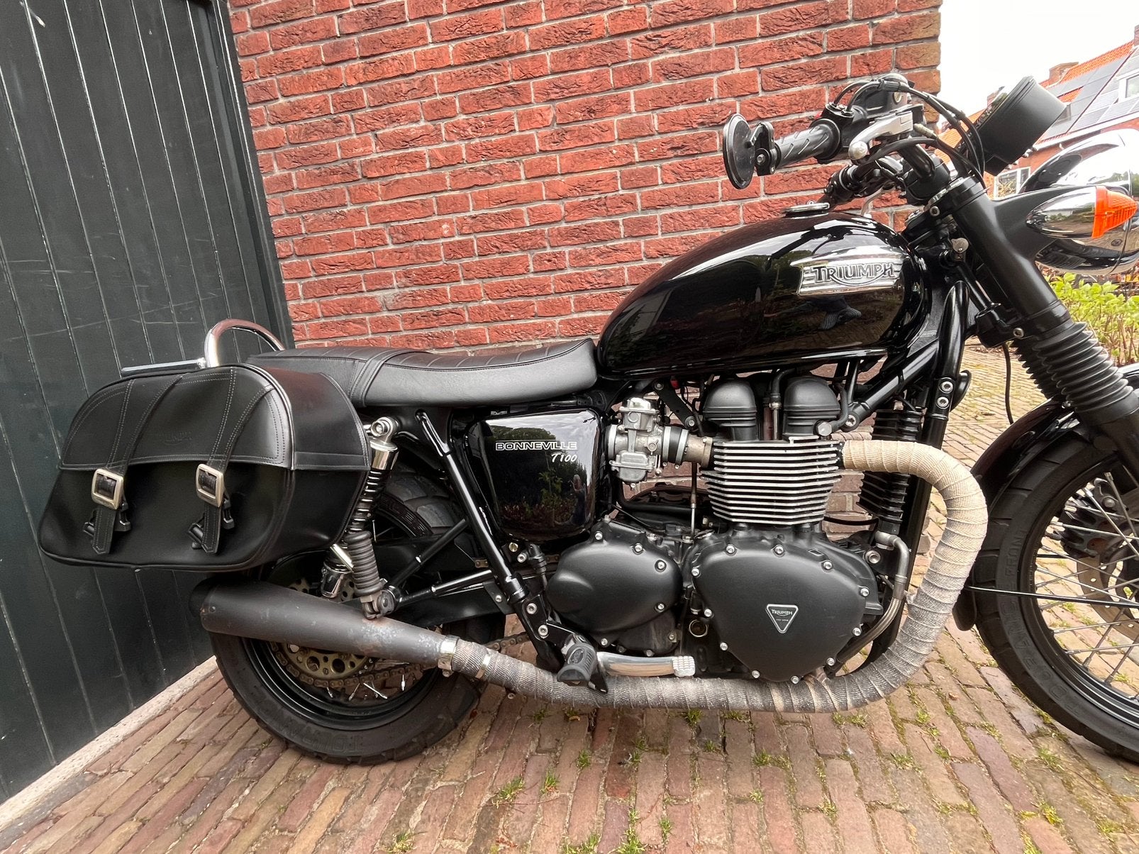 Triumph Bonneville T100, 2014., 2 cilinders, Sportuitlaat, Motorrijbewijs A, Gebruikt