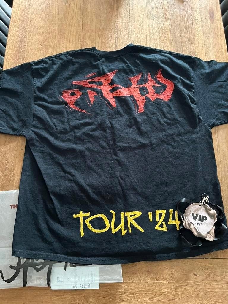 Travis Scott Utopia tour circus maximus Tshirt XL, Kleding | Heren, T-shirts, Ophalen of Verzenden, Nieuw, Maat 56/58 (XL), Zwart