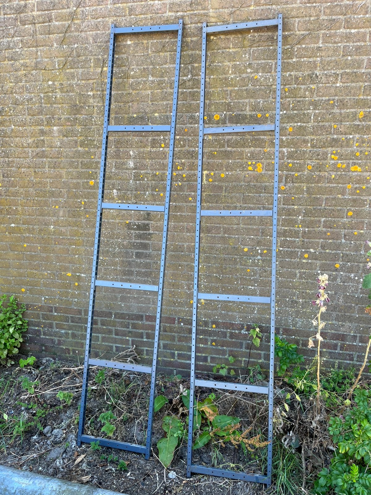 Kleine stelling (32 stuks) massief/zeer stevig, Ophalen, Gebruikt