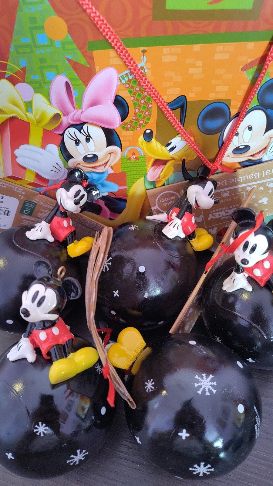 5 Mickey Mouse kerst ballen ornamenten, Ophalen of Verzenden, Mickey Mouse, Zo goed als nieuw, Beeldje of Figuurtje