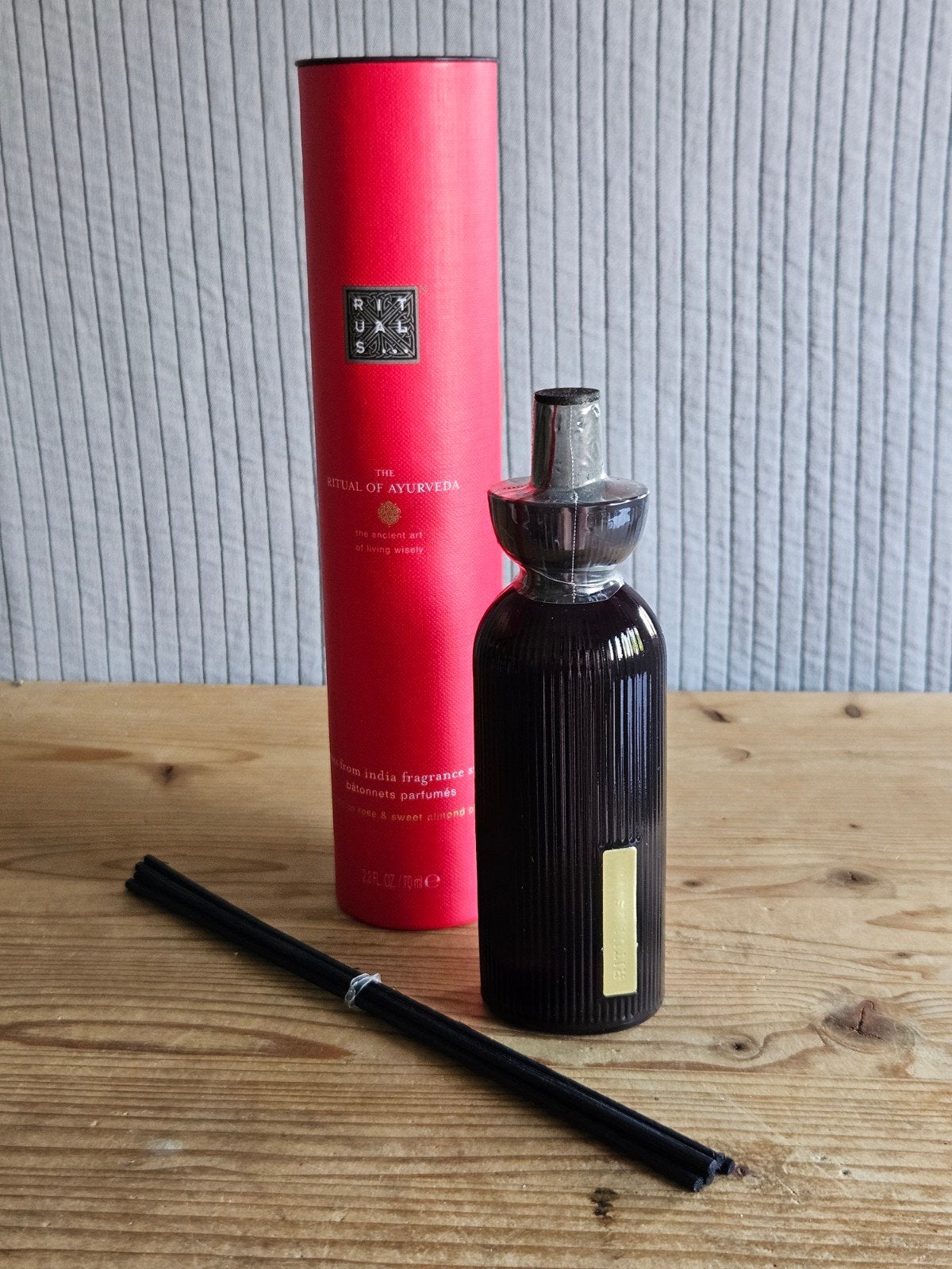 nieuw mini fragrance sticks ritual of ayurveda, Huis en Inrichting, Woonaccessoires | Kandelaars en Kaarsen, Geurverspreider, Nieuw