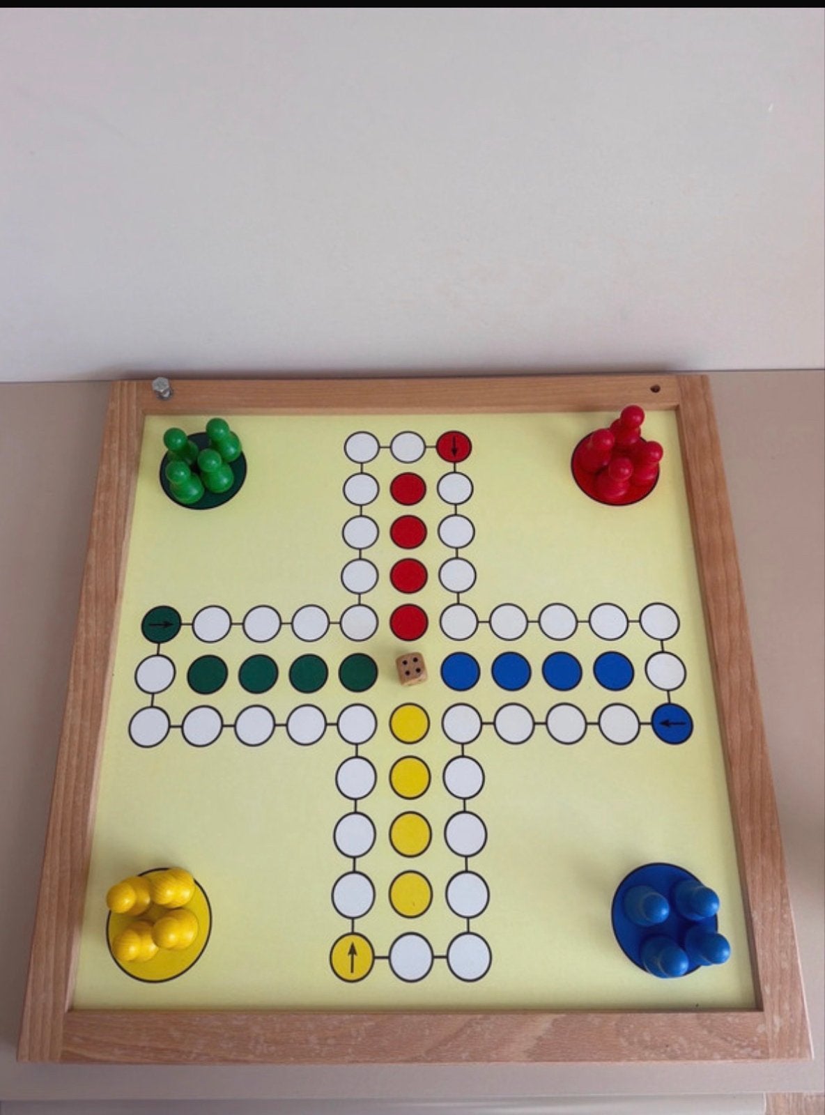 Mensen Erger Je Niet - Houten Bordspel, Drie of vier spelers, Ophalen, Zo goed als nieuw