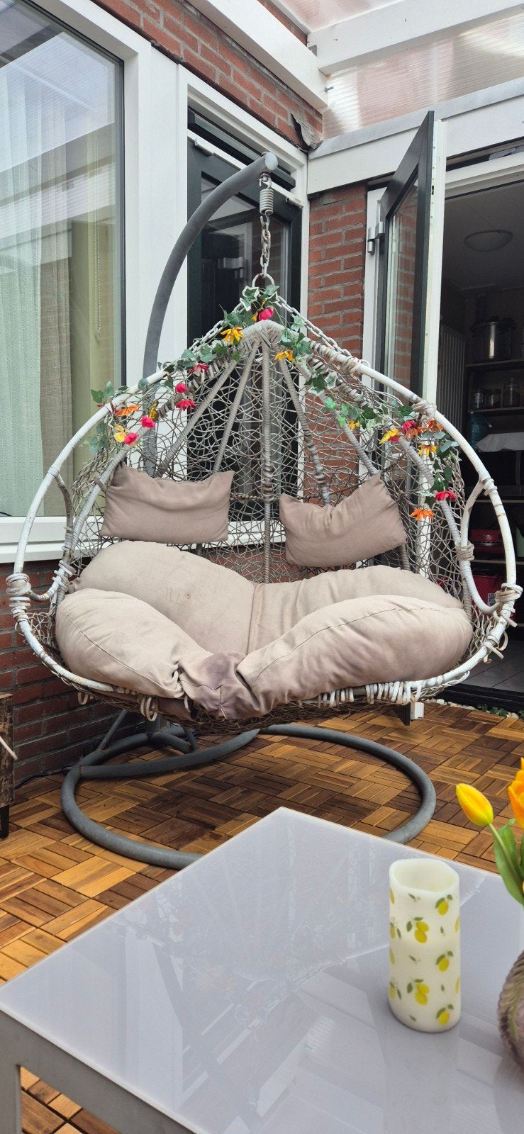 Comfortabele hangstoel voor buiten - Wit met kussens