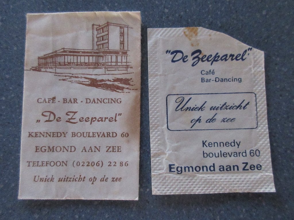 2 x Egmond aan Zee, café-bar-dancing De Zeeparel, Verzenden