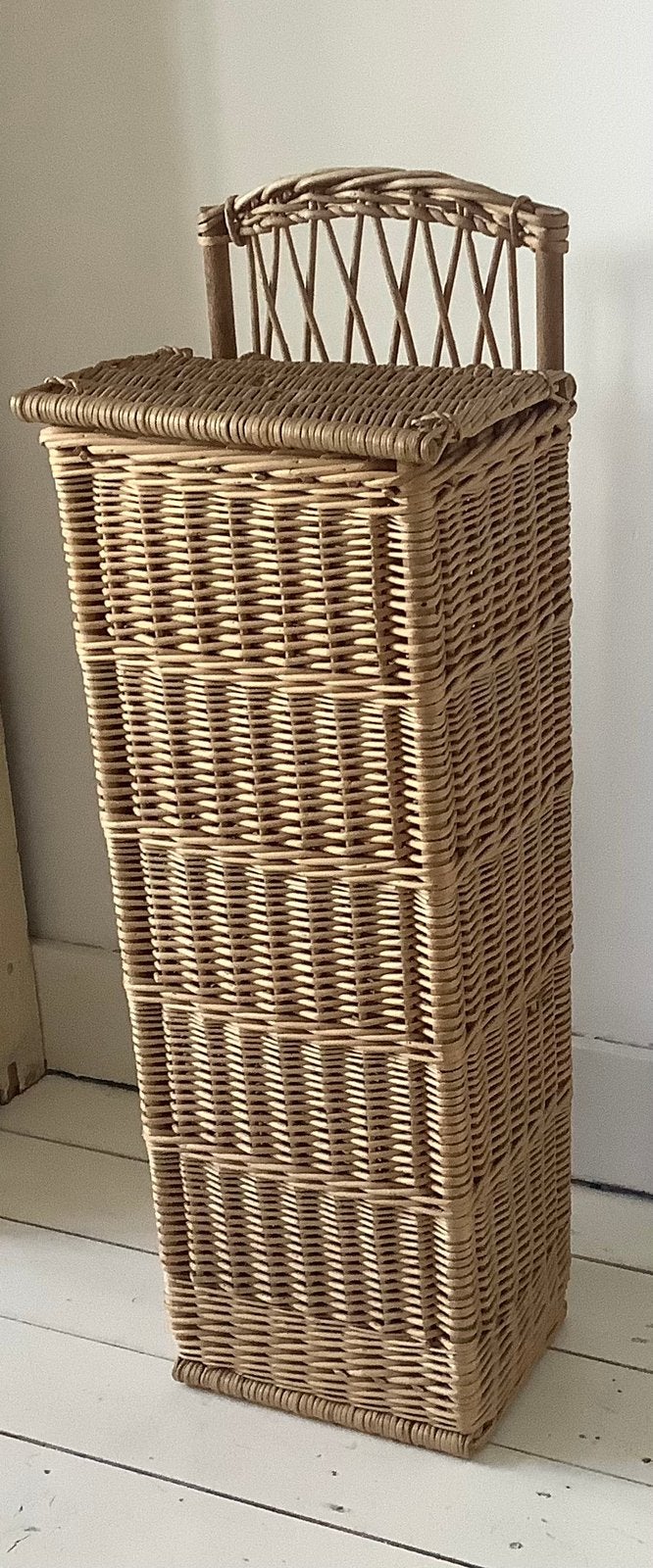 Leuke rieten Stokbrodenmand, Ophalen of Verzenden