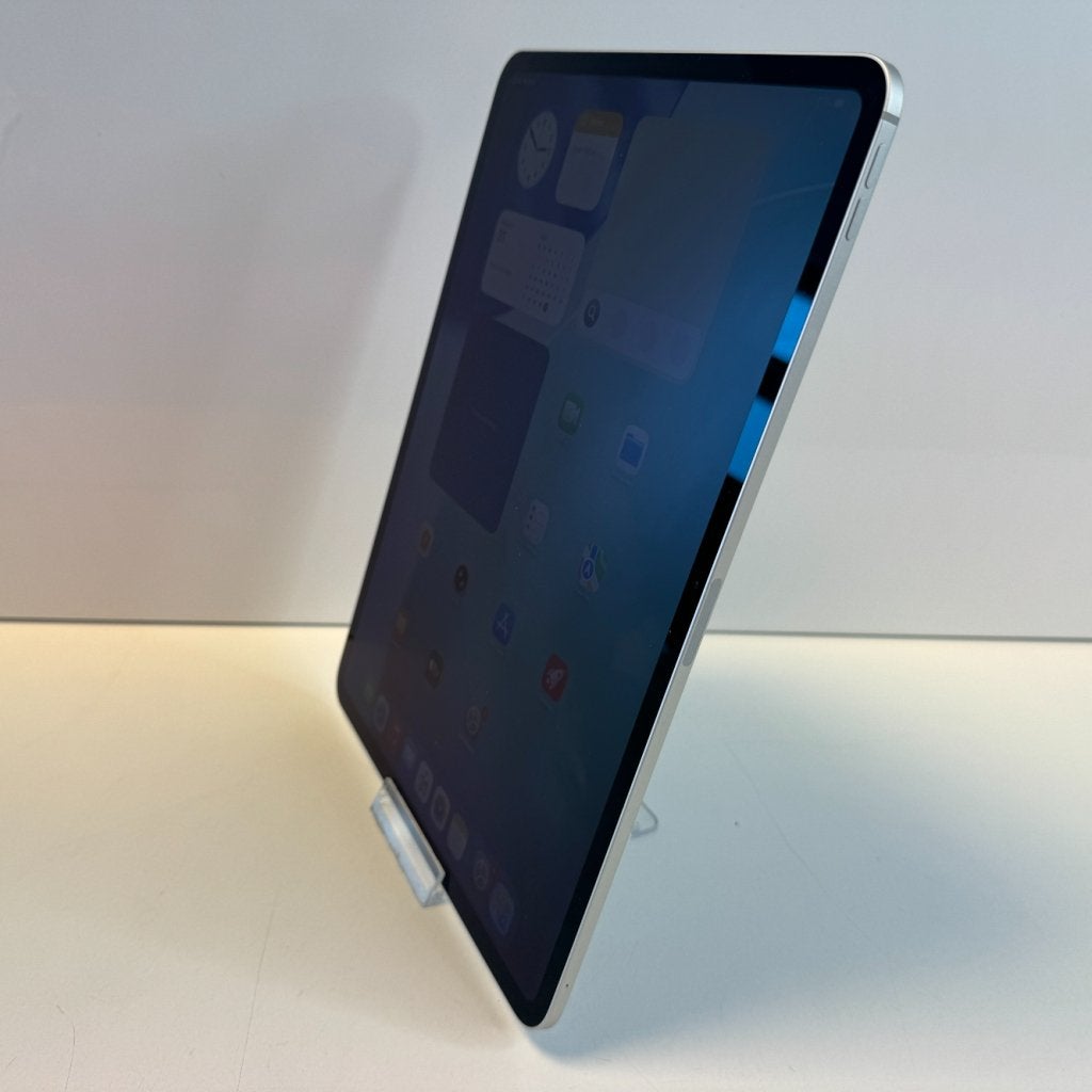 Apple iPad Pro 13 Inch M4 1TB Zilver Wifi + cover, Computers en Software, Apple iPads, Apple, Zo goed als nieuw, Support@apple.com