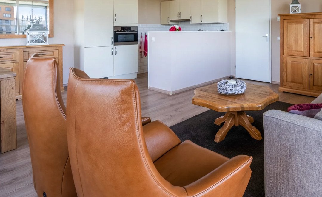 Leren fauteuil - Cognac kleurig, Ophalen, Bruin, Leer, Zo goed als nieuw