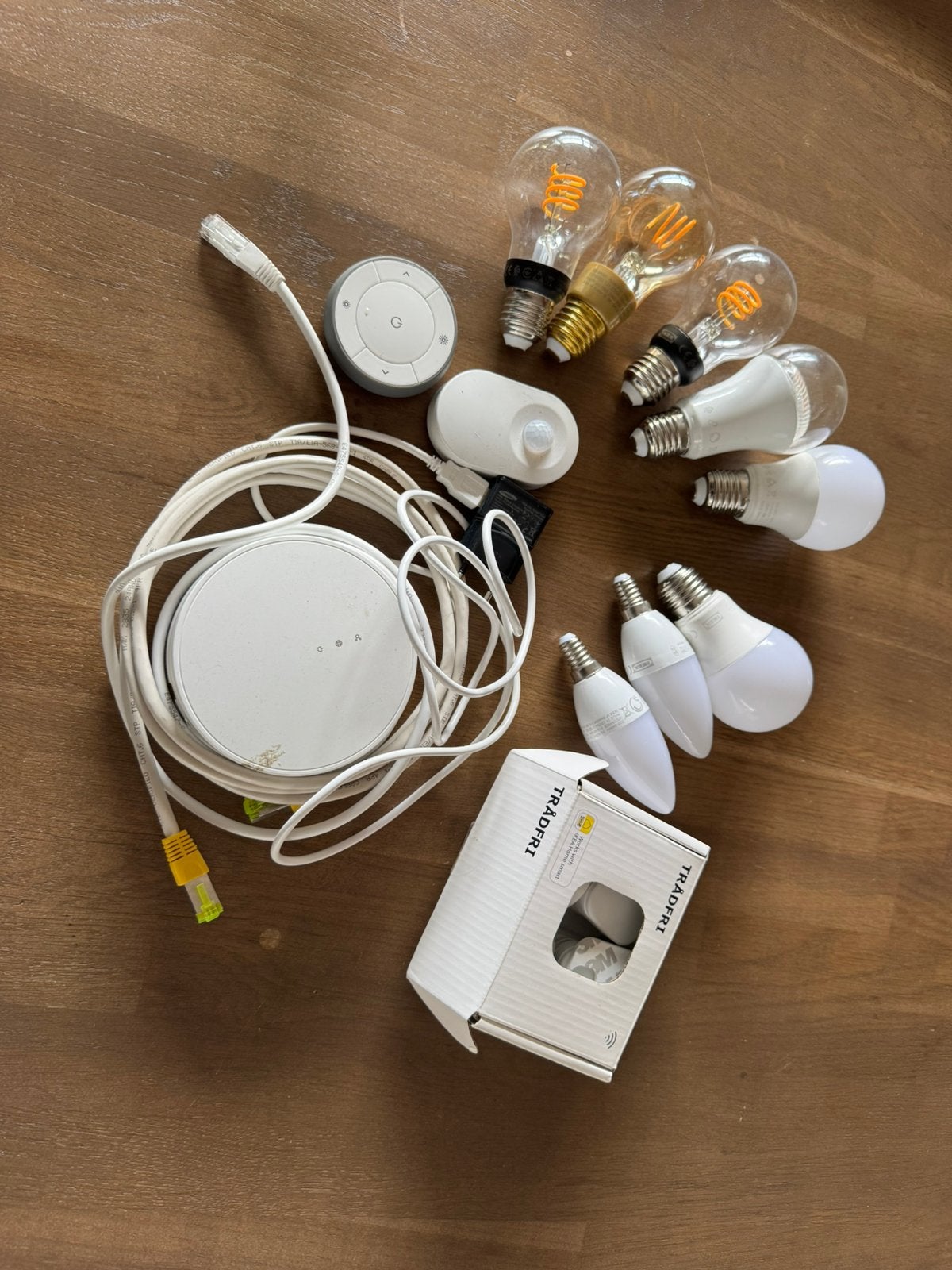IKEA TRÅDFRI Smart Verlichting Set met Gateway, Wit, Gebruikt, Kunststof, Dimbaar